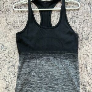 Lululemon Racer Back tank size 6